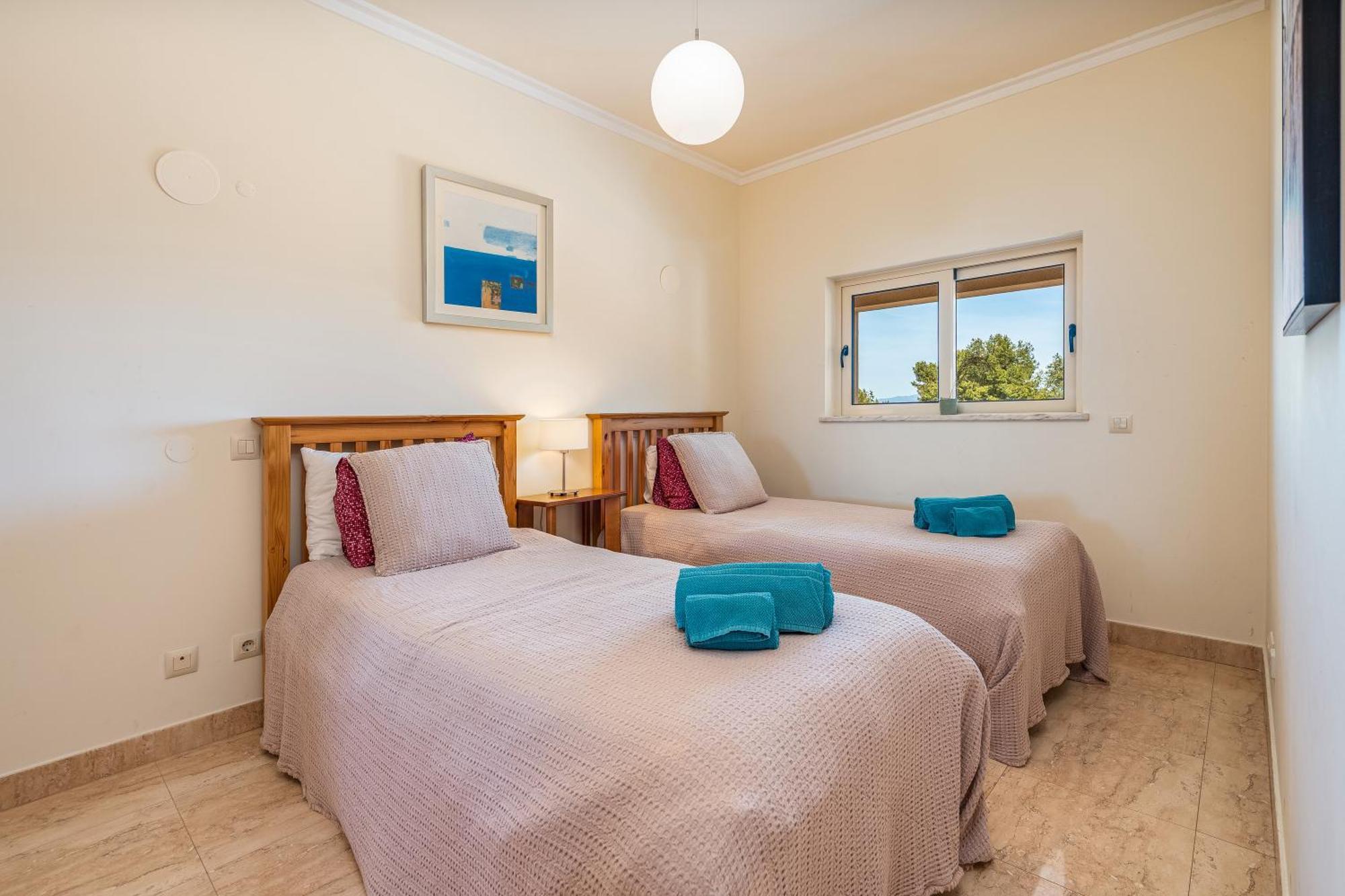 Apt Brightness Comfort In Burgau Exterior photo